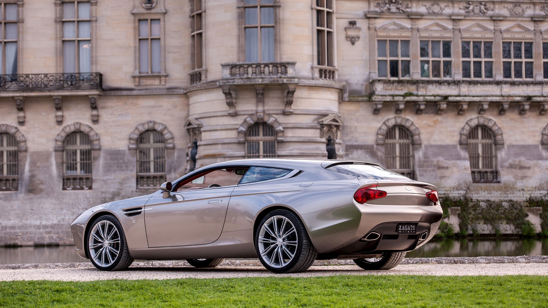 astonmartin_virage_cent_shooting_04.jpg